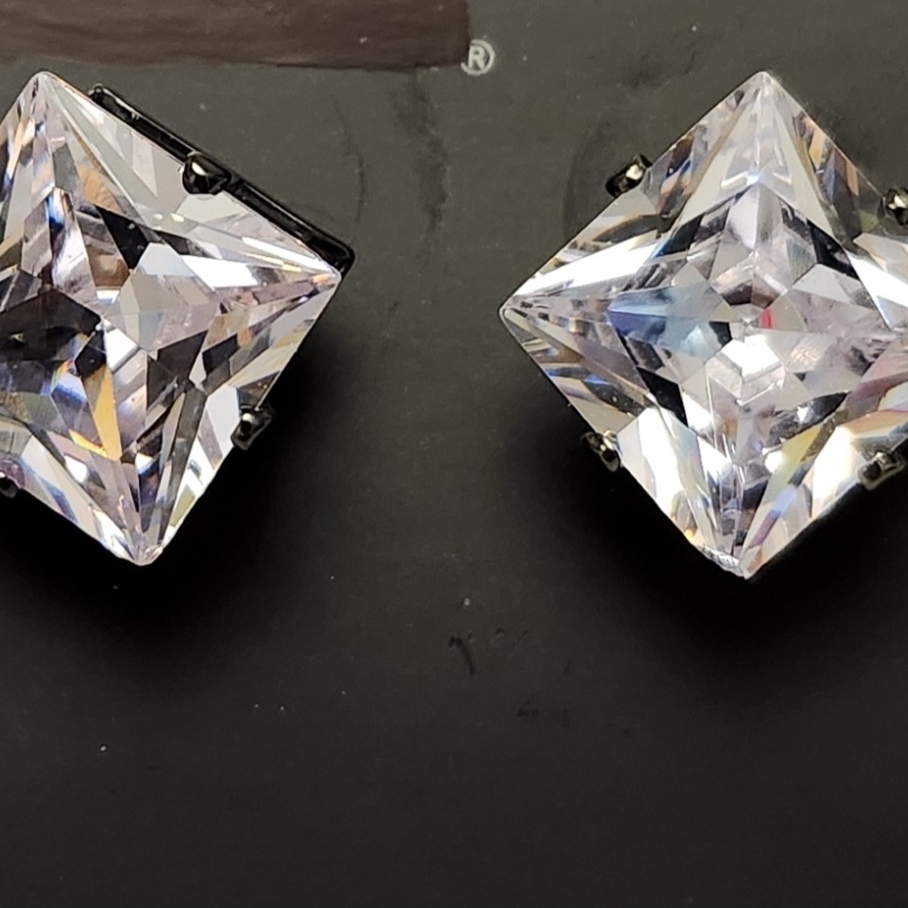 Elegant Silver-Tone Square Stud Earrings